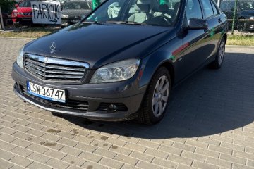 Mercedes  C klasa 1.8  stan BDB sprowadzony zarejestrowany